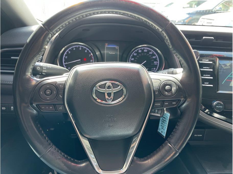 2019 Toyota Camry SE Sedan 4D