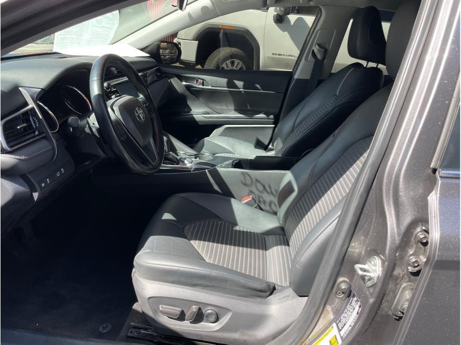 2019 Toyota Camry SE Sedan 4D
