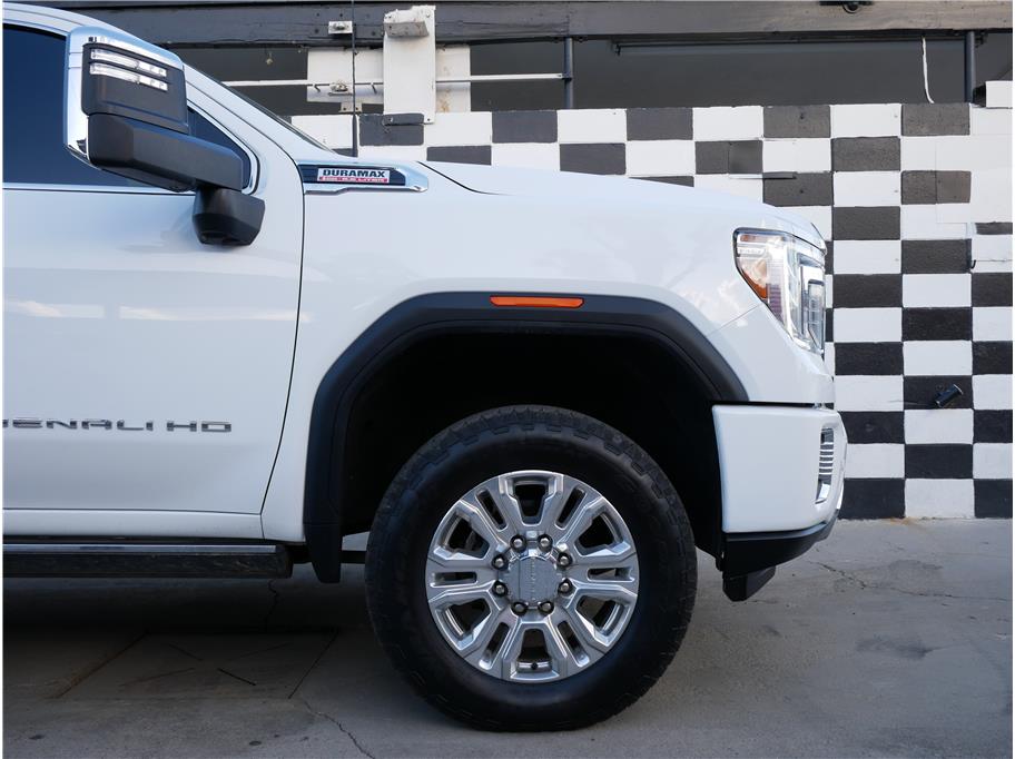 2023 GMC Sierra 2500 HD Crew Cab Denali Pickup 4D 6 1/2 ft