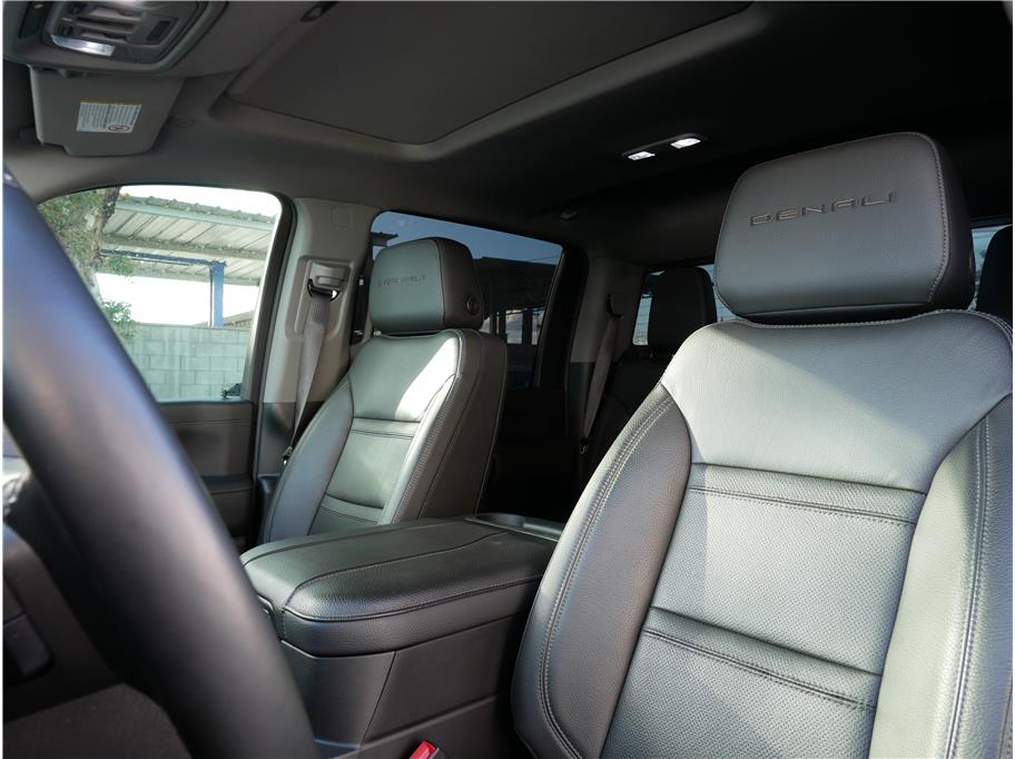 2023 GMC Sierra 2500 HD Crew Cab Denali Pickup 4D 6 1/2 ft