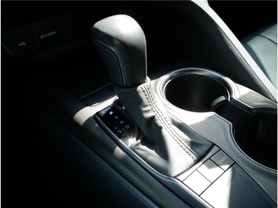 2023 Toyota Camry SE Sedan 4D