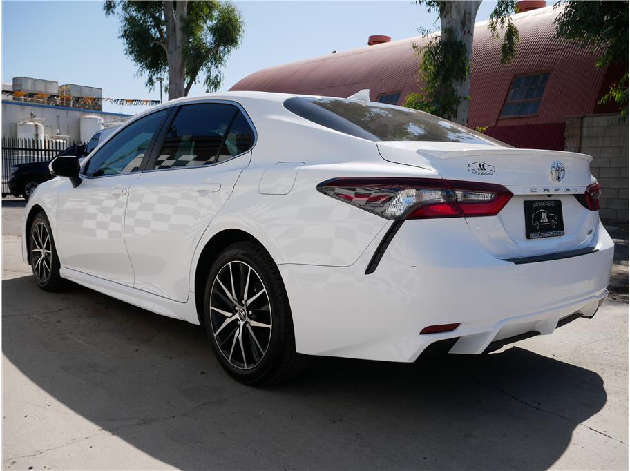 2023 Toyota Camry SE Sedan 4D