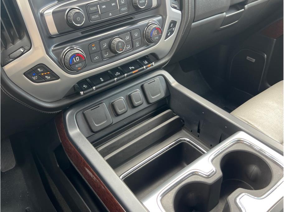 2015 GMC Sierra 1500 Crew Cab SLT Pickup 4D 5 3/4 ft
