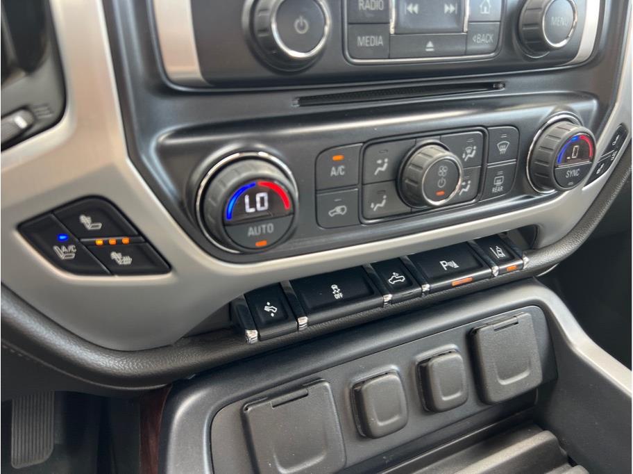 2015 GMC Sierra 1500 Crew Cab SLT Pickup 4D 5 3/4 ft