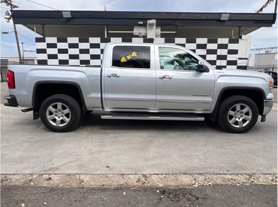 2015 GMC Sierra 1500 Crew Cab SLT Pickup 4D 5 3/4 ft